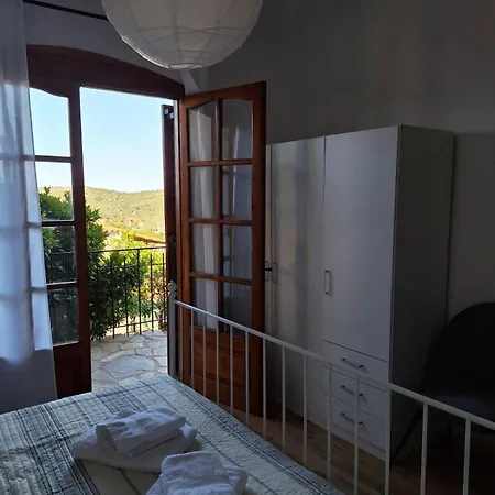4 εποχές Ferienhaus *